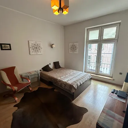 Hostal With Shared Bathroom And Kitchen In Center Of Old Town